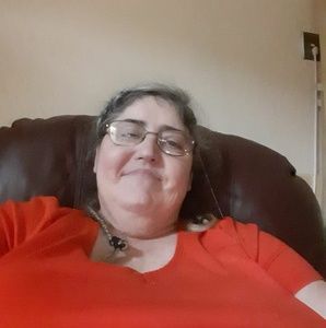 Meet your Posher, Pam